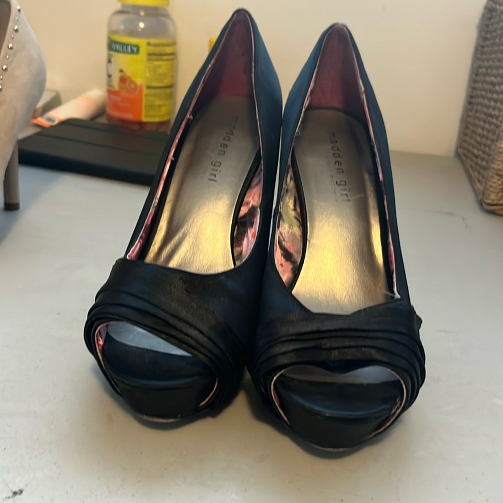 Madden girl black heels